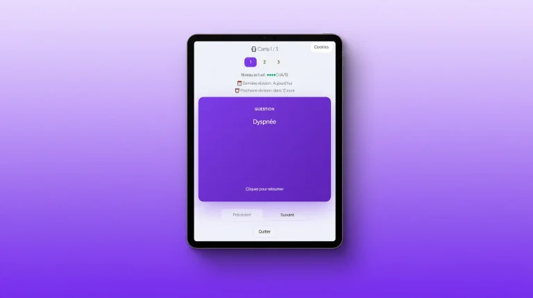 Tablette : carte flashcard RetentIA avec recto violet, notion affichée et bouton pour révéler le verso